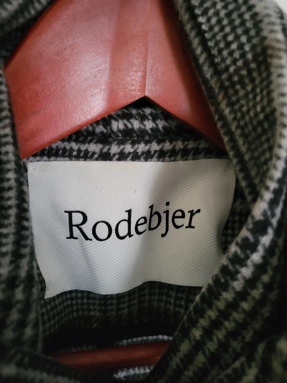 Rodebjer Virgo Coat Check - Picture 2 of 9